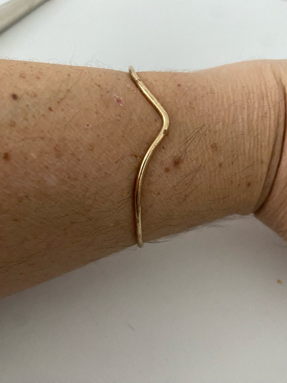 Twisted bangle bracelet - Picture 1 of 5